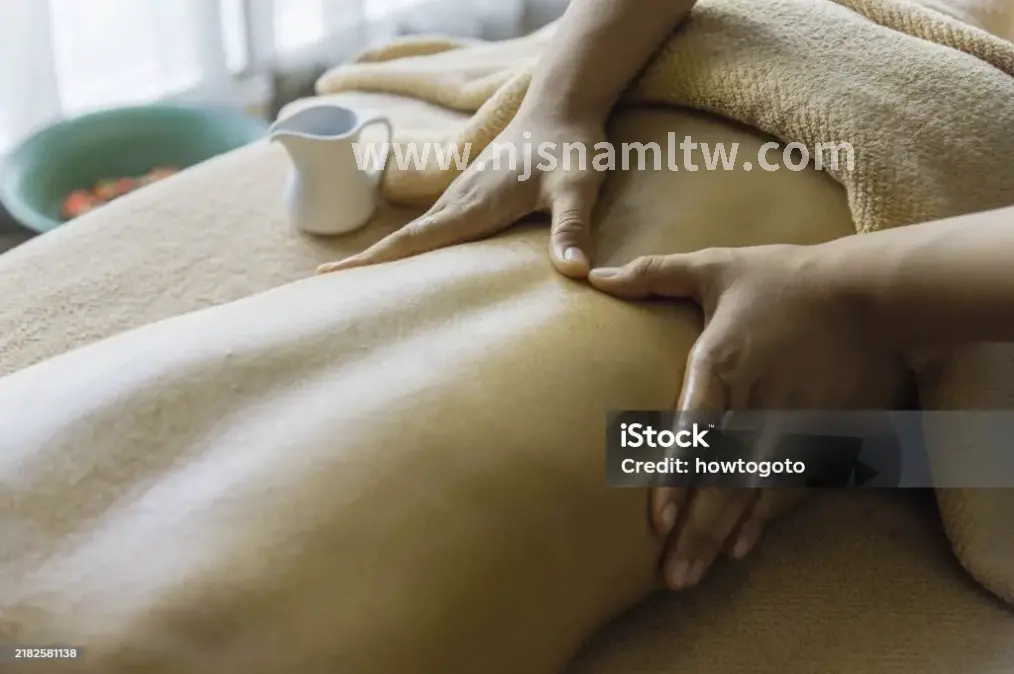 腰部放松按摩示意图