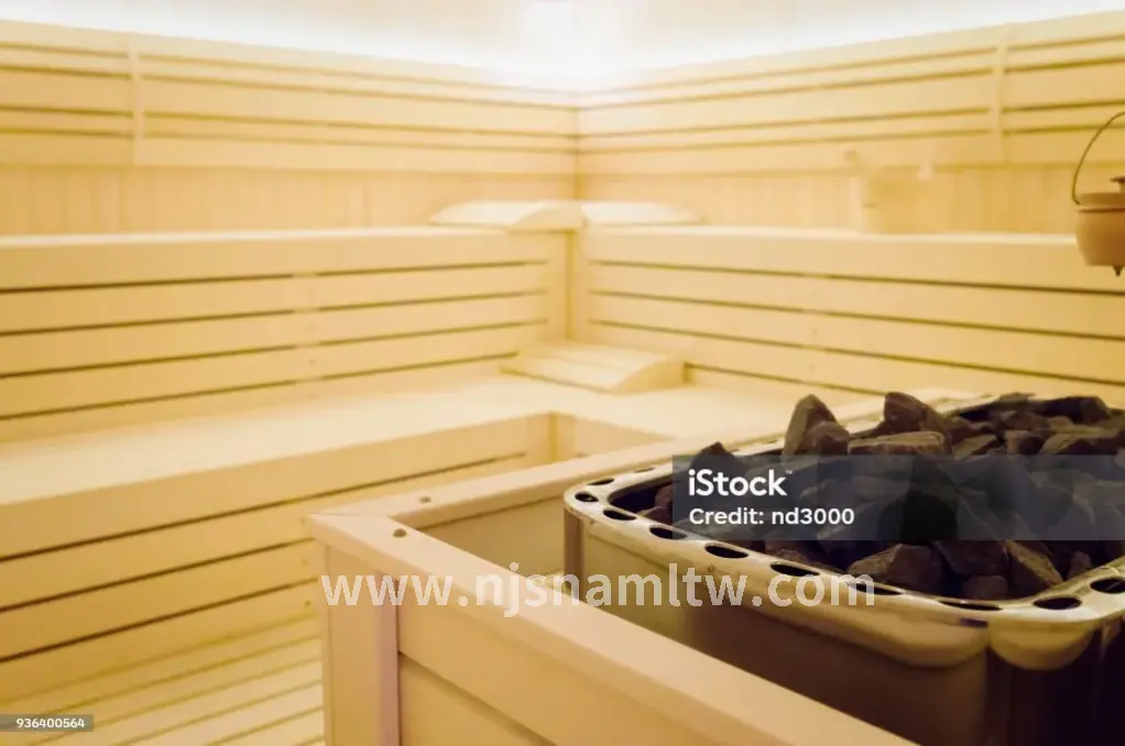 肩部舒缓按摩示意图